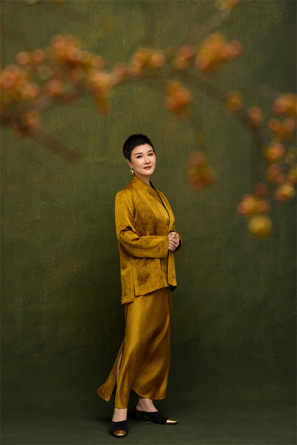 被央视采访的水晶皇后邱栩玟 独创水晶疗愈 赋能大众实现财富婚姻双丰收