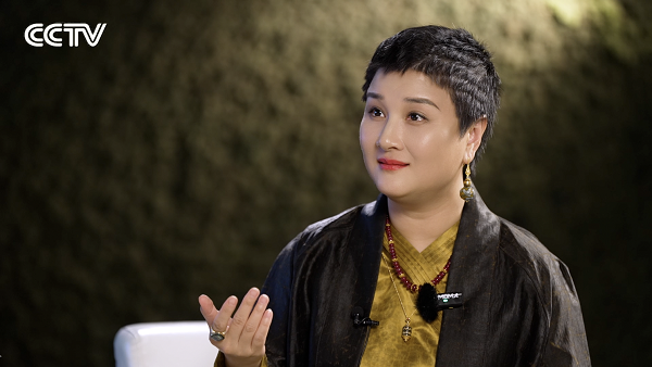 被央视采访的水晶皇后邱栩玟 独创水晶疗愈 赋能大众实现财富婚姻双丰收